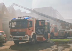 VIDEO: V Mariboru izbruhnil požar, s katerim se je borilo kar 60 gasilcev