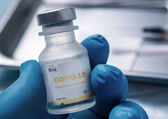 Evropska komisija odobrila še eno prilagojeno cepivo proti covidu-19: primerno je za odrasle in otroke