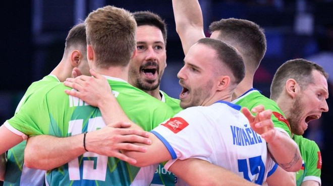 Slovenski odbojkarji po dramatični zmagi nad Francijo: "Ta bron sije kot zlato" (foto: Instagram/cevolleyball)