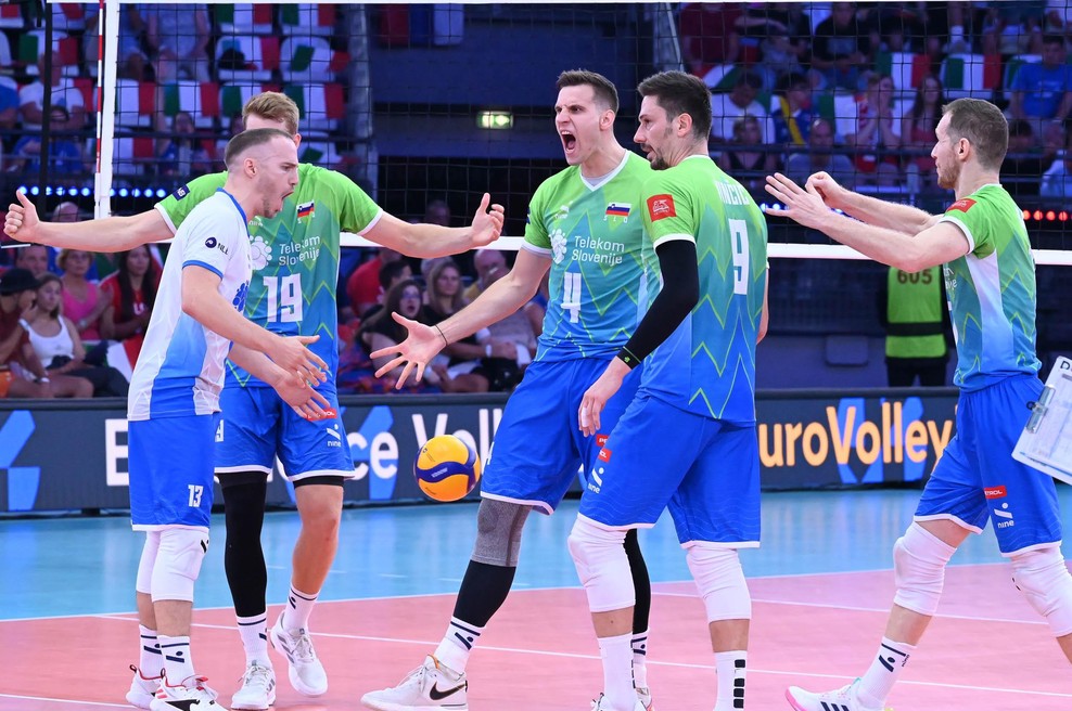 Niso se dali: slovenski odbojkarji strli Francoze in osvojili tretje mesto na evropskem prvenstvu! (foto: Twitter/SloVolley)