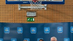 Eurospin že 6. leto zapored doniral 10.000 evrov za nakup šolskih potrebščin otrokom iz socialno ogroženih družin