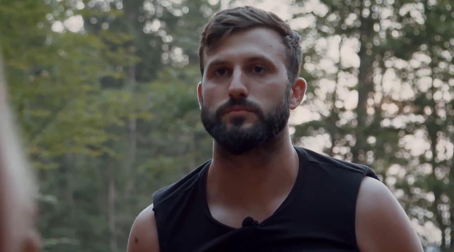 Kmetija: Kristijan pred izzivalci zaigral, za hrbtom se jim je smejal (foto: Voyo/posnetek zaslona)