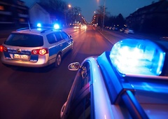 Policija pravočasno preprečila tragedijo: 17-letnik snoval načrt za teroristični napad (zdaj je že na hladnem)