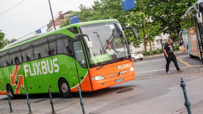 Usodno potovanje, ki se je končalo tragično: v nesreči avtobusa prevoznika Flixbus umrla ženska (foto: Srdjan Zivulovic/Bobo)