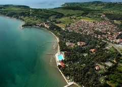 Tragedija na slovenski obali: v Ankaranu utonila ženska (znane prve podrobnosti)