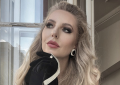 Srce parajoče besede Hajdi Korošec ob smrti ljubljene osebe: "To, kar si doživljala na koncu, zmore le nekdo, ki ..."