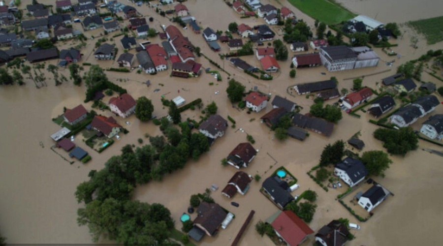 Slovenijo so letos prizadele hude poplave. Nostradamus napoveduje, da prihodnje leto ne bo nič boljše. (foto: Posnetek zaslona/Občina Komenda)