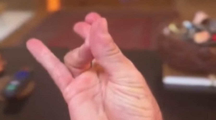 Nekajsekundni test razkrije, kako dobro delujejo vaši možgani: če tega ne zmorete, ste v težavah (VIDEO) (foto: Instagram/James Moore/posnetek zaslona)