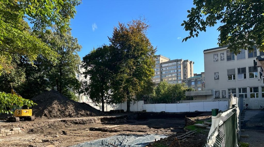 Na mestu stare vile v središču prestolnice bodo zrasla stanovanja, ki jih ne bo mogoče kupiti (preverite, zakaj) (foto: Uredništvo)