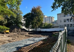 Na mestu stare vile v središču prestolnice bodo zrasla stanovanja, ki jih ne bo mogoče kupiti (preverite, zakaj)