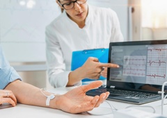 Če vas ne boli, še ne pomeni, da niste v nevarnosti (zakaj bi moral čisto vsak skrbeti za zdravje srca!)