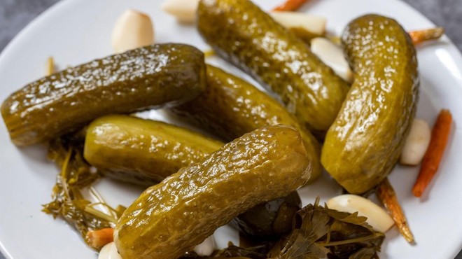 Ste kupili te kisle kumarice? Takoj jih vrnite, sestavina v njih lahko povzroči alergijsko reakcijo (foto: Profimedia)