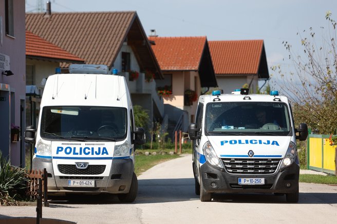 Konec tedna policisti prijeli 400 tujcev, ki so nezakonito prečkali mejo