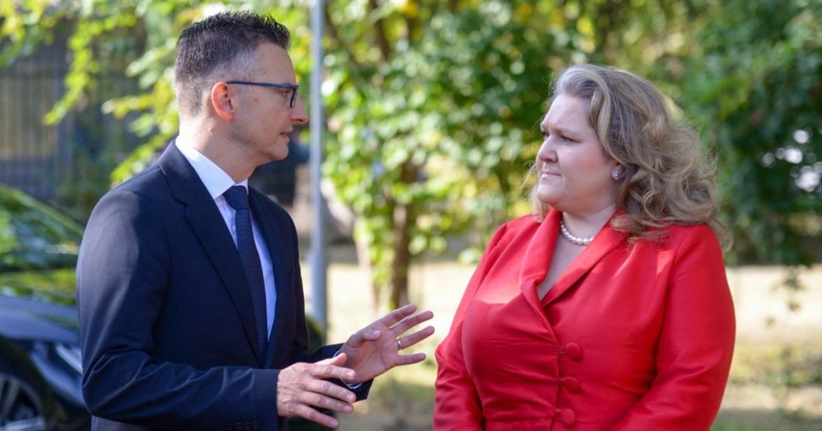 Marjan Šarec na obisku v Severni Makedoniji podpisal sporazum o