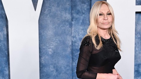 Italija LGBTQ+  skupnost vse bolj potiska v kot, v bran ji je stopila tudi Donatella Versace