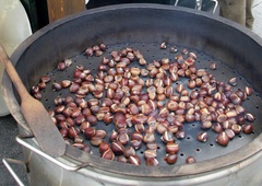 Najdražji kostanj na svetu? Hišico za kostanj na Prešernovem trgu so oddali za neverjetnih ...