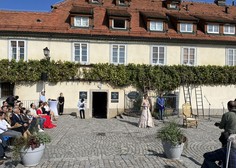 Svečana trgatev v Mariboru: obrali najstarejšo trto na svetu in okronali novo vinsko kraljico