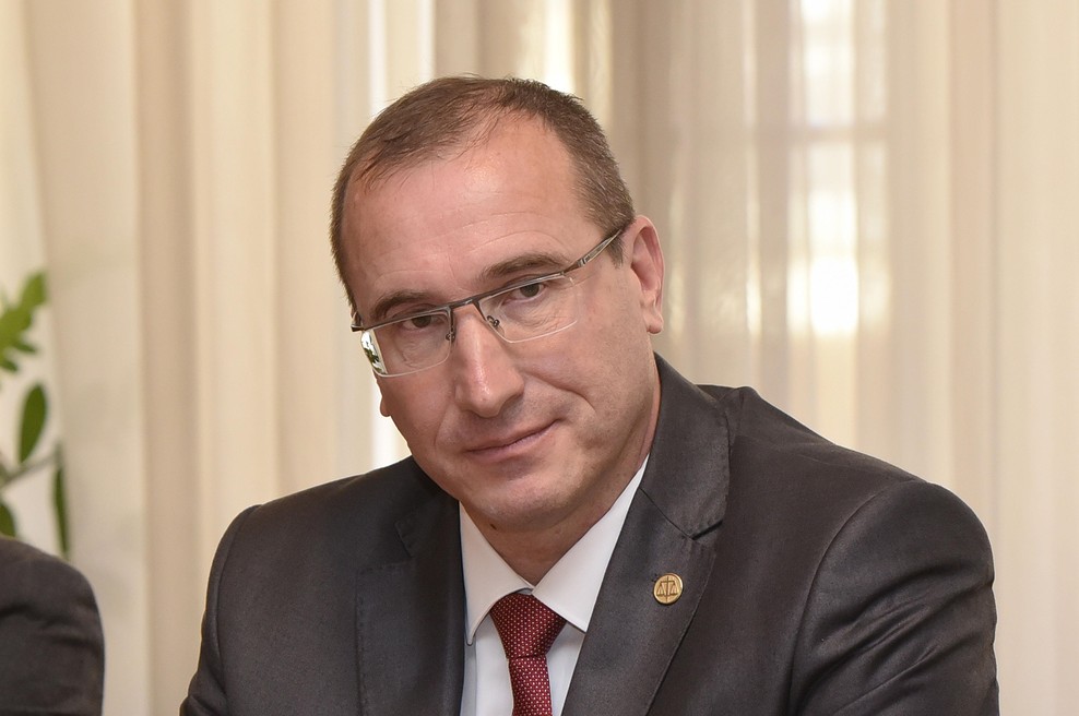 Slovenski uradnik, ki je vozil pod vplivom alkohola, tudi uradno odstopil (kaj je dejal o nedopustnem prekršku?) (foto: Žiga Živulović jr./Bobo)