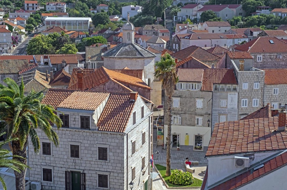 Novi ukrepi: Hrvaška razmišlja o prepovedi, ki bo vplivala tudi na Slovence (foto: Profimedia)