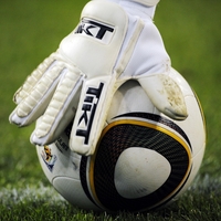 Nogometni spektakel leta v senci kršitev človekovih pravic?!