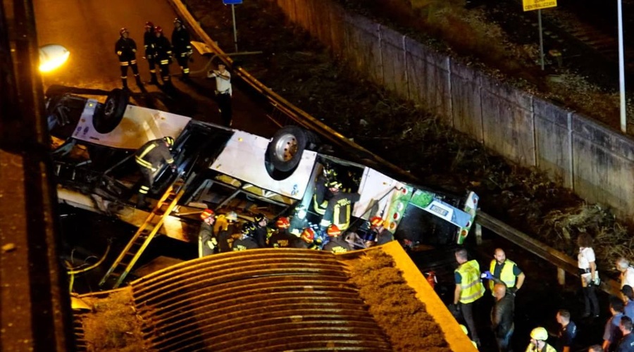 VIDEO: V javnost prišel posnetek nesreče avtobusa, v kateri je umrlo 21 ljudi (foto: Profimedia)