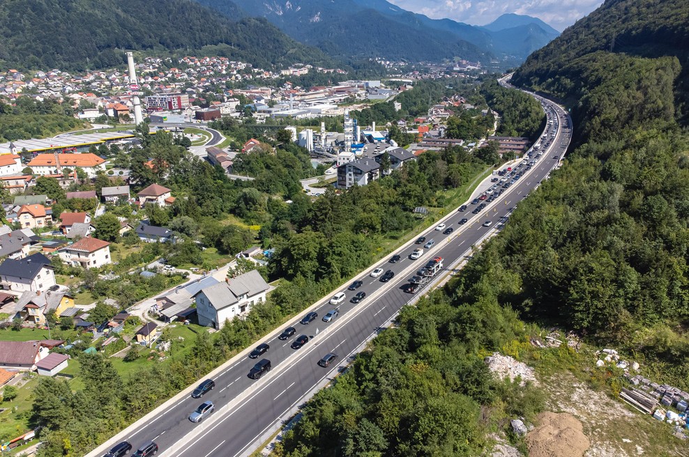 Delo na cesti: konec tedna pričakovani zastoji (foto: Bobo)