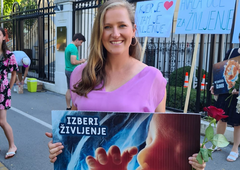 Kdo je Urša Cankar Soares, glavna nasprotnica splava v Sloveniji? (Njena stališča vas bodo šokirala)