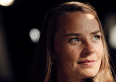 Tina Maze prvič povsem odkrito o tem, kaj ji pomeni materinstvo in ali bo tudi njena hči smučarka