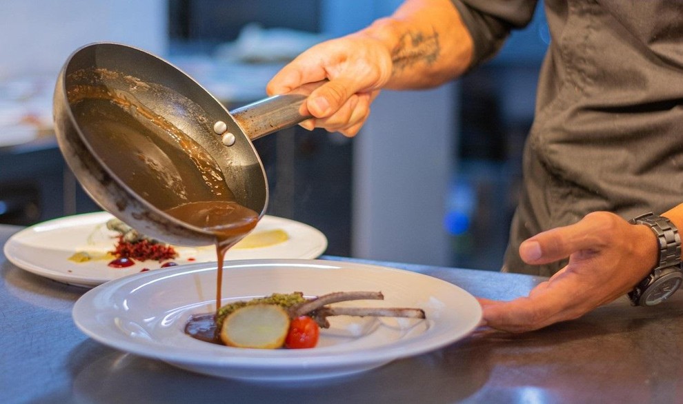 Nekatera astro znamenja imajo poseben talent in znajo svojo strast do hrane povzdigniti na višjo raven. Ne glede na to, …