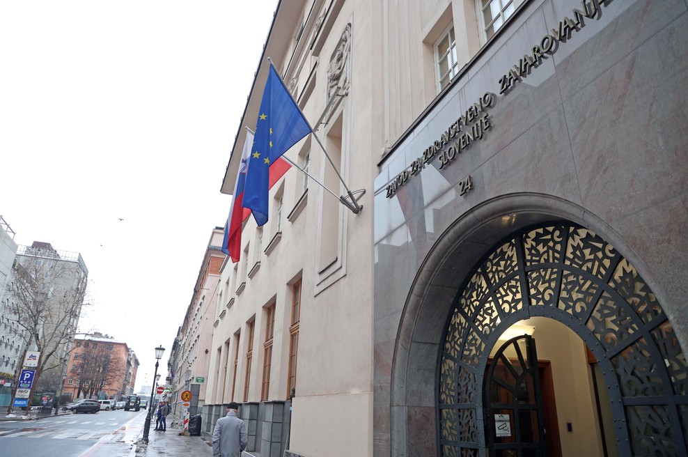Začetek nove dobe v zdravstvenem varstvu: nikar ne spreglejte novosti, ki prihajajo z letom 2024 (foto: Bobo)
