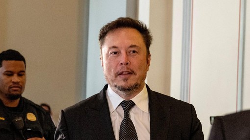 Elon Musk za X uvedel naročnino, kaj bo drugače?