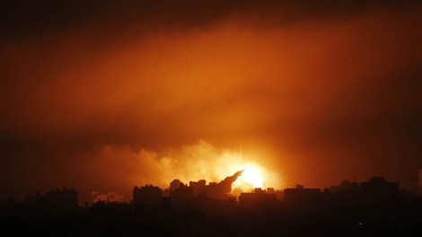Bitka med Hamasom in Izraelom: nad Tel Aviv poletele rakete