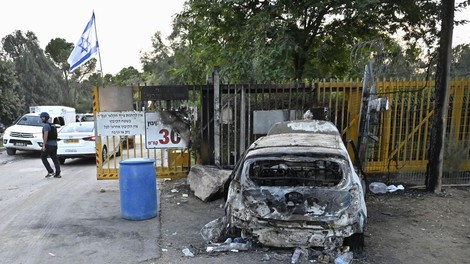 Grozljive posledice peklenskega terorja: Hamas sežigal žive ljudi in obglavljal dojenčke (pretresljive izpovedi)