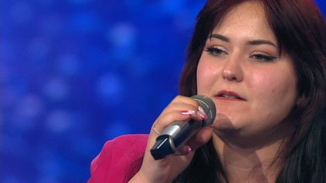 SIT: Amadejina tragična zgodba se je dotaknila gledalcev. Oglasila se je oseba, ki je njeno mamo poznala