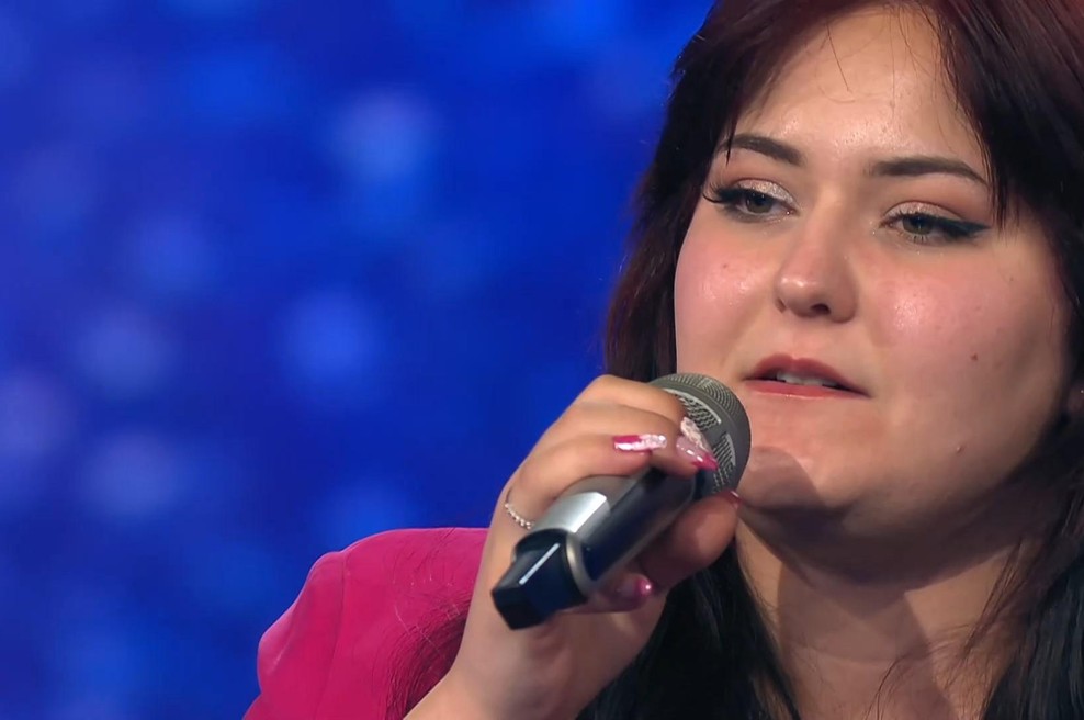 SIT: Amadejina tragična zgodba se je dotaknila gledalcev. Oglasila se je oseba, ki je njeno mamo poznala (foto: Voyo/posnetek zaslona)