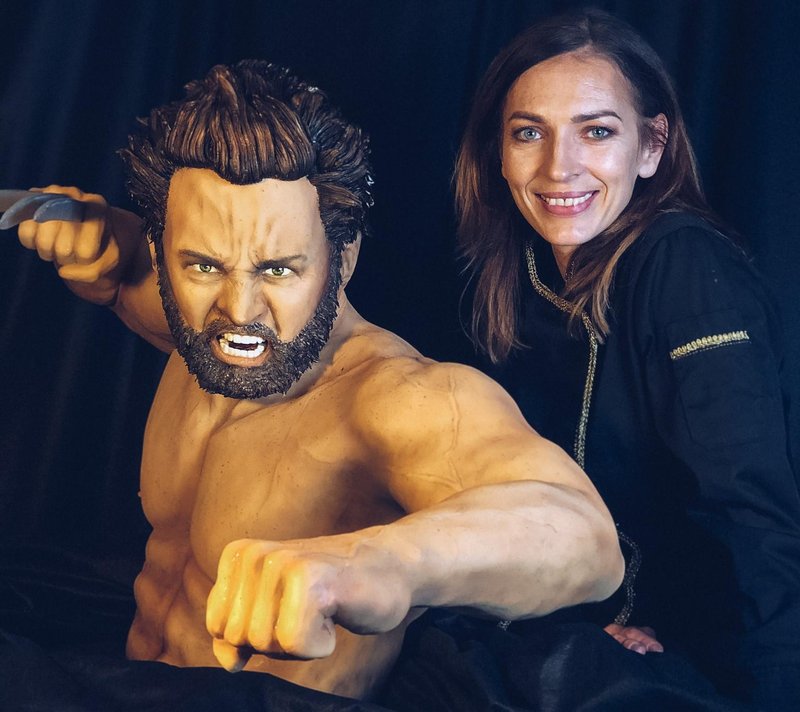 Eva Klinc in torta Wolverine
