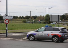 Grožnjam z bombo ni konca: ponovno evakuirali letališča