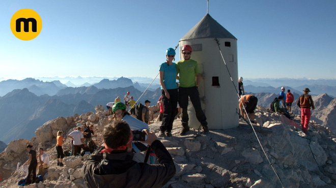 Oj, Triglav, moj dom: zakaj turisti množično rinejo na naš najvišji vrh? Njihovi odgovori vas bodo presenetili (foto: Miloš Vujinovič/Bobo)