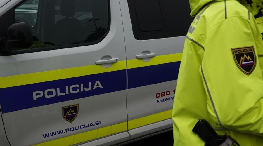 Huda nesreča, pešcu ni bilo več pomoči (foto: Bobo)