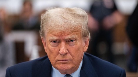 Po spornih izjavah Donalda Trumpa, da bi Rusijo spodbudil k napadu na nekatere članice Nata, pozivi h krepitvi obrambe v Evropi