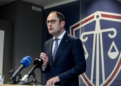 Evropski politik odstopil: "To je bila individualna, monumentalna in nesprejemljiva napaka z dramatičnimi posledicami"