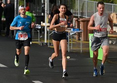 Znani so zmagovalci ljubljanskega maratona, med tekači je dajal vse od sebe tudi Borut Pahor