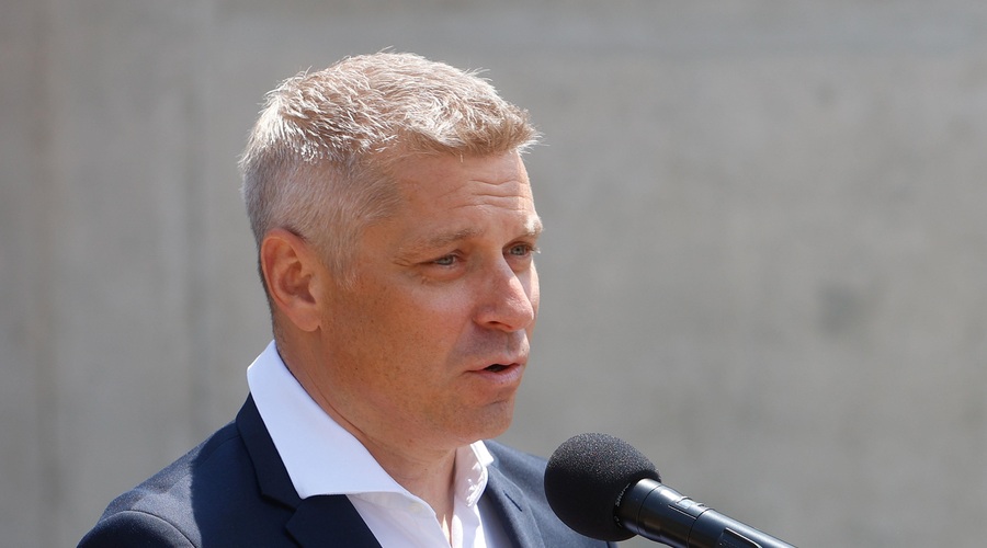 Valentin Hajdinjak: "Jasno je, da se nisem z nikomer sestajal in da nisem prejel nobene podkupnine" (foto: Bobo)