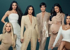 Kako bi bile videti zvezdnice družine Kardashian-Jenner brez kozmetičnih posegov? (VIDEO)