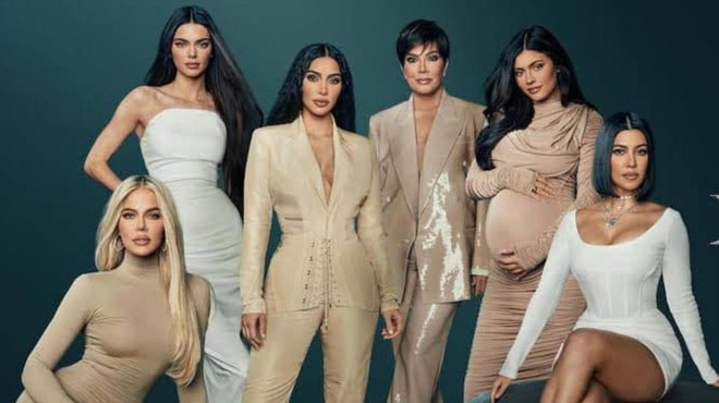 Kako bi bile videti zvezdnice družine Kardashian-Jenner brez kozmetičnih posegov? (VIDEO) (foto: Facebook/Keeping up with the Kardashians Fanpage)