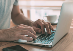 Delate od doma? Tudi zaposlitev na daljavo lahko zelo negativno vpliva na vaše zdravje