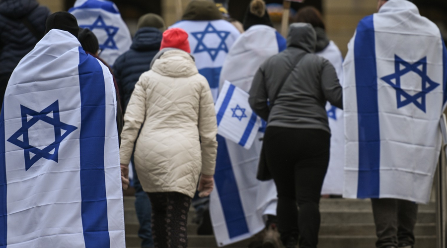 Slovenski poslanec na obisku v Izraelu obiskal svojce talcev, ki jih je ugrabil Hamas (foto: Profimedia)