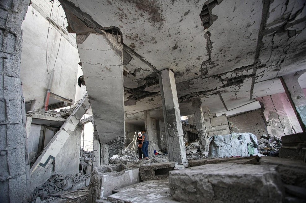 Urgentna prošnja Izraelu: "Premislite o vaših dejanjih, Gaza trpi!" (Spet so padale bombe) (foto: Profimedia)
