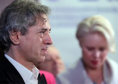 Ne bo se izognil: zdaj bo pred Knovs stopil tudi Golob (odprto je ostalo le še eno vprašanje)