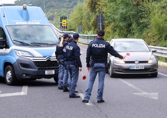Italija bo nadzor na meji s Slovenijo verjetno podaljšala, razkrili so načrte